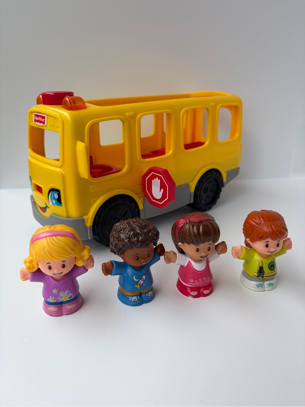 Fisher Price Little People Bus w/ 4 Characters - Kids and Driver - Works